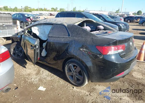 2011 Kia Forte Koup Ex z USA, uszkodzony, nr VIN KNAFU6A23B5463285